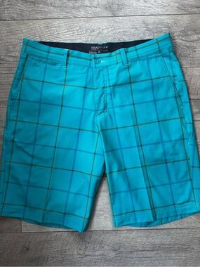 Nike Golf Dri-FIT Modern Fit Teal Plaid Golf Shorts 33W Stretch Preppy